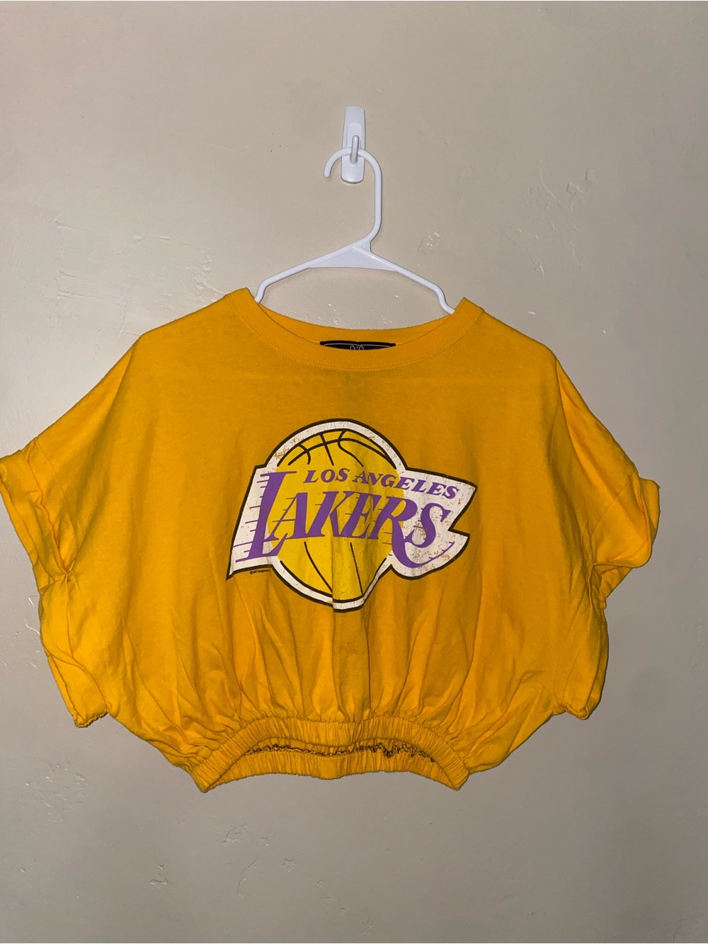 American Vintage Yellow Los Angeles Lakers Cropped Tee